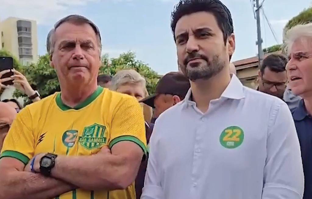 2D-(1)-JAIR-BOLSONARO-e-FRED-RODRIGUES-frame-ruim REVÉS - Em Goiânia, com Fred Rodrigues: derrota para o candidato do governador Ronaldo Caiado