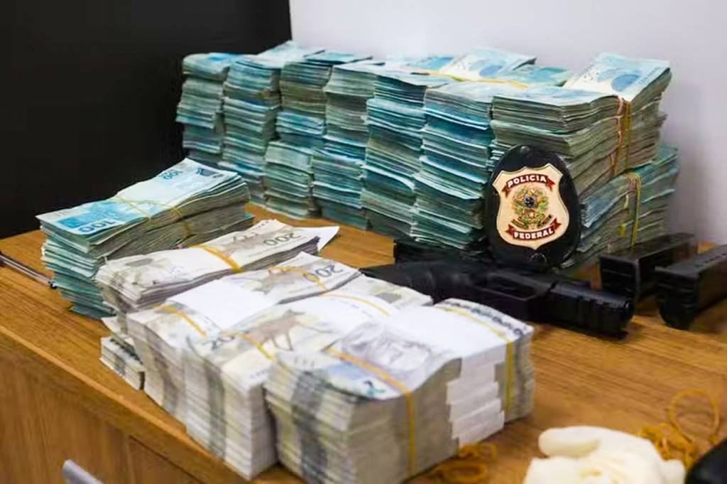 3—-pf-dinheiro.jpg TRADIÇÃO - Dinheiro sujo: o caixa dois continuou existindo no novo sistema