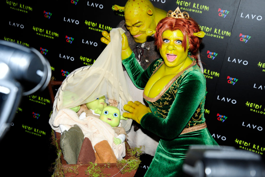 2018 Heidi Klum Halloween Party 2018: Heidi Klum e seu namorado Tom Kaulitz, vestidos como Princesa Fiona e Shrek