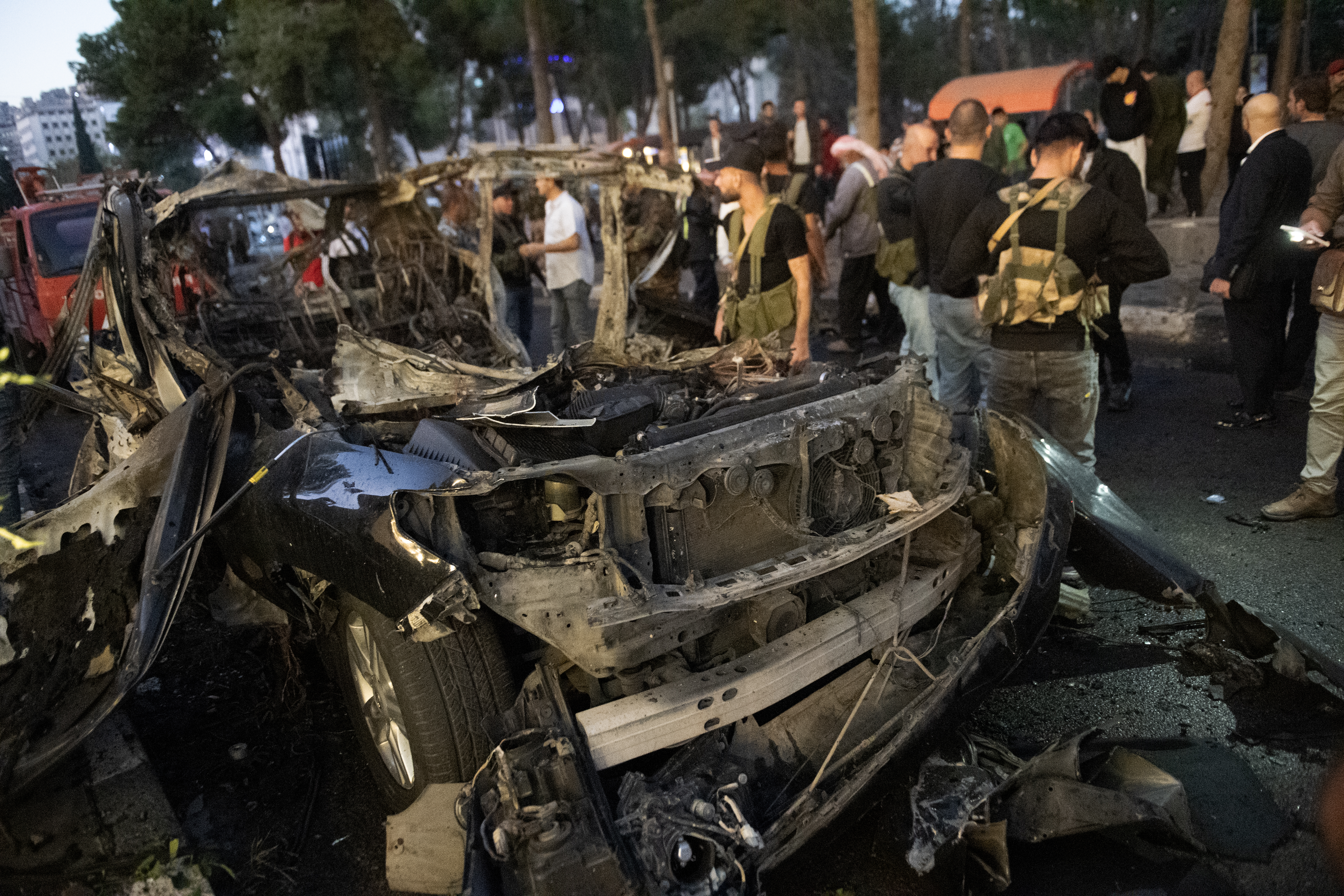 Ataque com míssil deixa dois mortos na capital da Síria, que culpa Israel