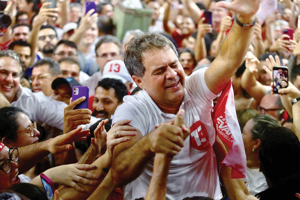 POL370728 FORTALEZA - Evandro Leitão: a única vitória petista nas 26 capitais brasileiras