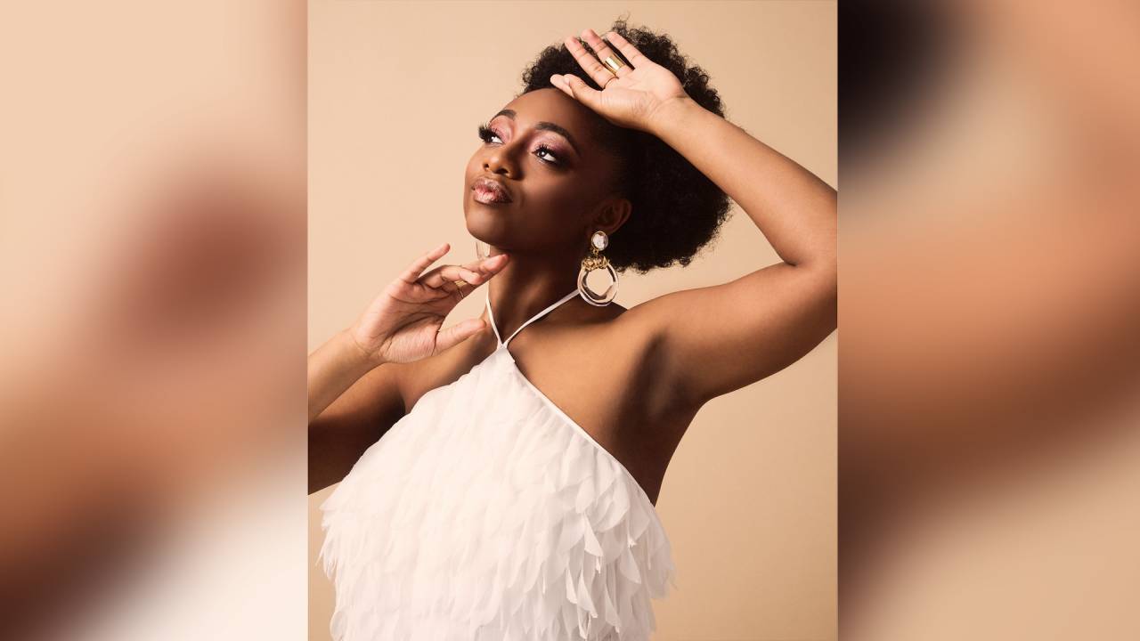 TALENTO - Samara Joy: fã de bossa nova, ela apresenta versão em inglês de Chega de Saudade