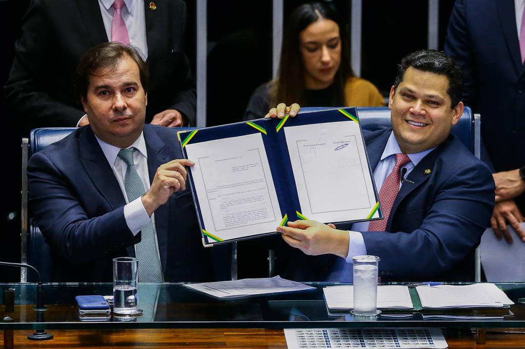 apoio-1—img_9000.jpeg Reforma da Previdência: gastos com aposentadoria tomam a metade do orçamento federal