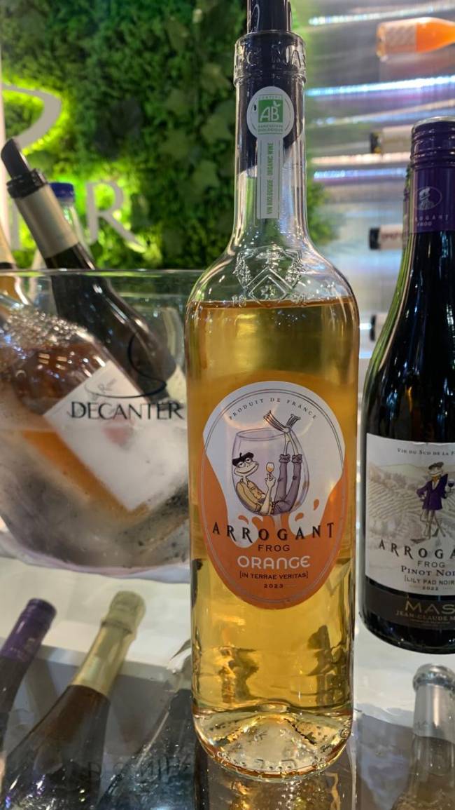 arrogant vinho