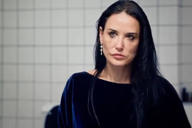 Demi Moore, em 'A Substância': retrato cruel da busca incessante pela beleza jovem