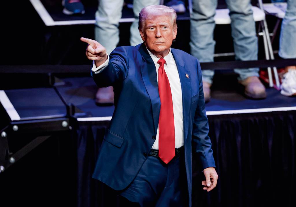 efespseventeen010440.jpg FURACÃO - Trump: fama e fortuna feitas no ramo imobiliário de Nova York