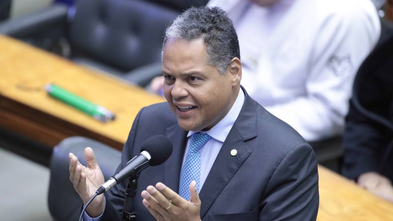 O líder do PSD na Câmara, Antonio Brito, busca apoio do PT para a sucessão de Arthur Lira na presidência da Casa