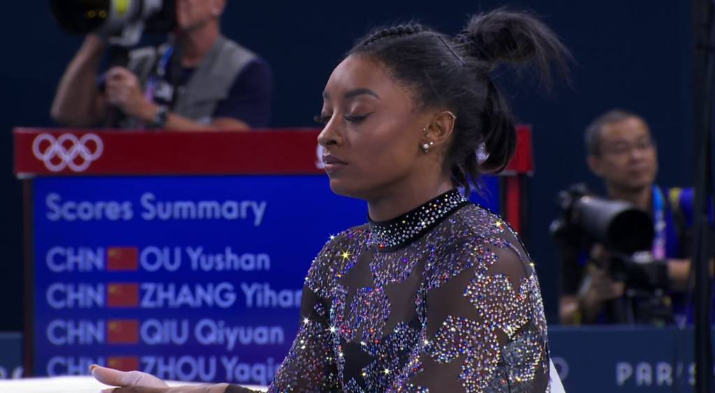 O flagrante desdém com vitória de Rebeca Andrade em doc de Simone Biles