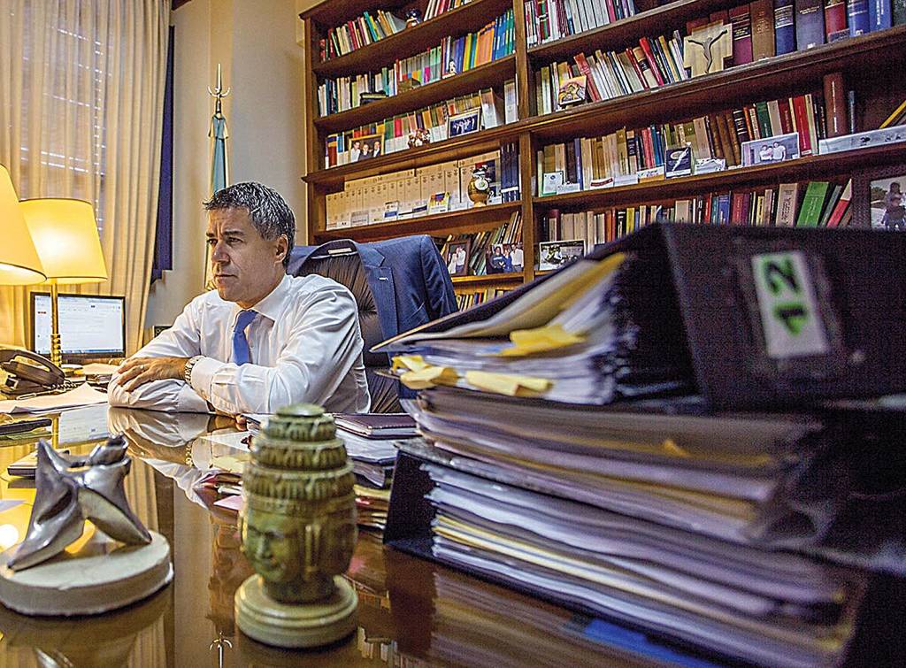 https://www.we-do-change.org/the-change/daniel-rafecas RIGOROSO - Daniel Rafecas: juiz que mandou prender foragidos atuou contra a ditadura argentina