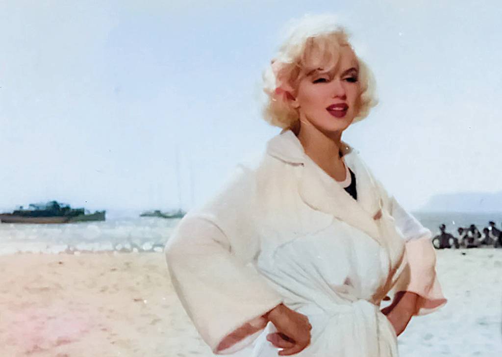 5—MARILYN-MONROE-reproducao-de-frame-internet.jpg MUSA - Marilyn Monroe de penhoar: sexy, e ponto