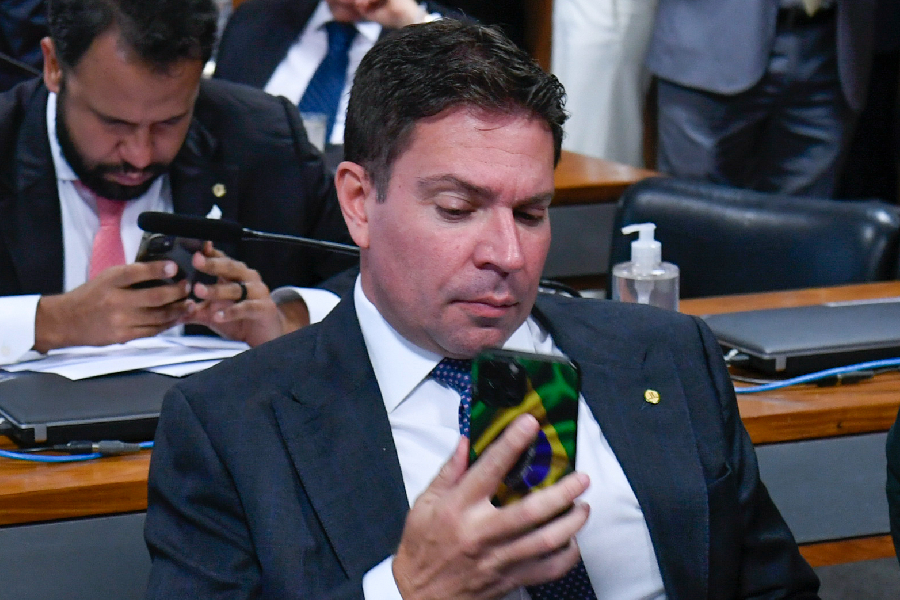 Na Abin, Ramagem usou e-mail pessoal para municiar Bolsonaro contra o TSE