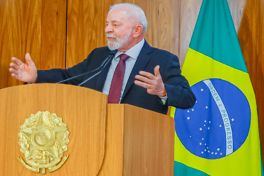 Lula em cerimônia no Palácio do Planalto