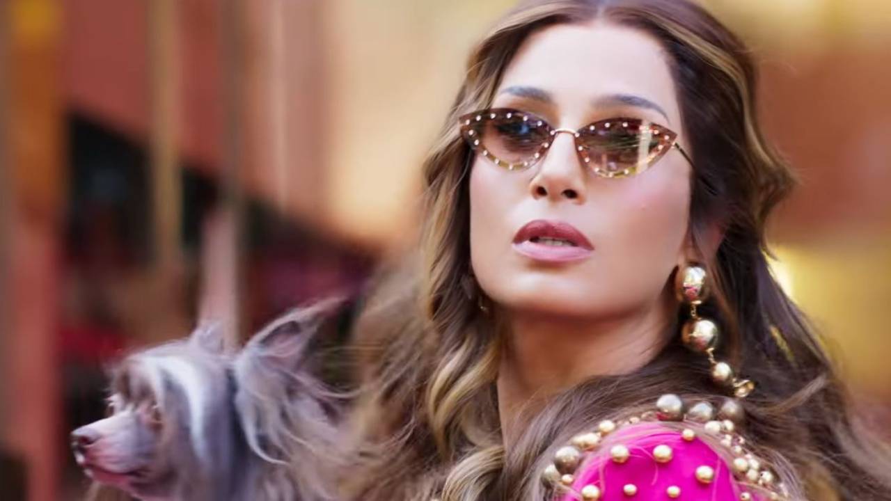 Camila Pitanga como a 'perua botocada' Lola em 'Beleza Fatal'