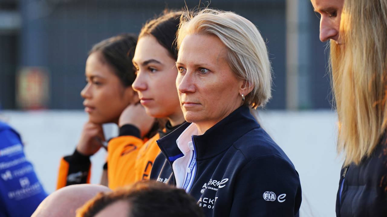 MADRID, SPAIN - NOVEMBER 08: Beth Paretta, VP of Sporting stands on the grid during day four of Formula E Pre-Season Testing at Circuito del Jarama on November 08, 2024 in Madrid, Spain. (Photo by Malcolm Griffiths/LAT Images)
