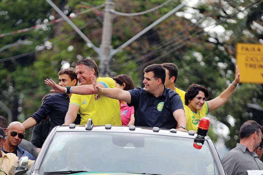 POL367009 ONDA - Nikolas, Engler e o ex-presidente: movimento bolsonarista em Minas