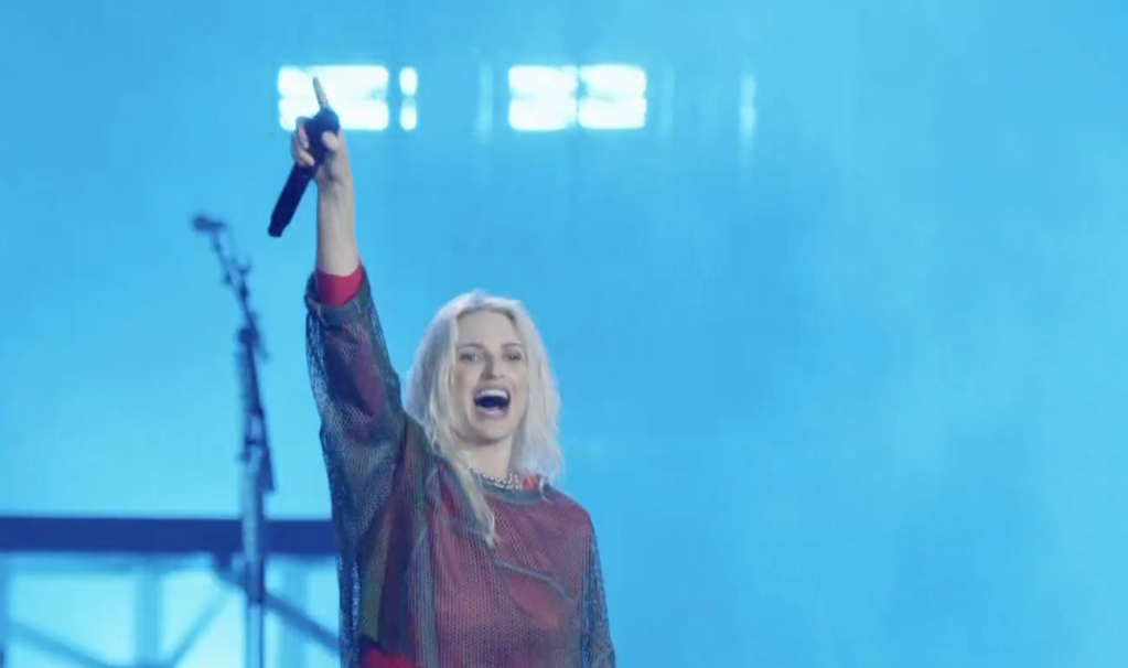 A banda de rock que destronou Taylor Swift e venceu nas paradas de 2024