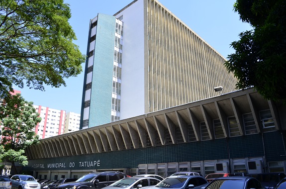 Fachada do Hospital Municipal Dr. Cármino Caricchio, localizado no bairro do Tatuapé, na cidade de São Paulo