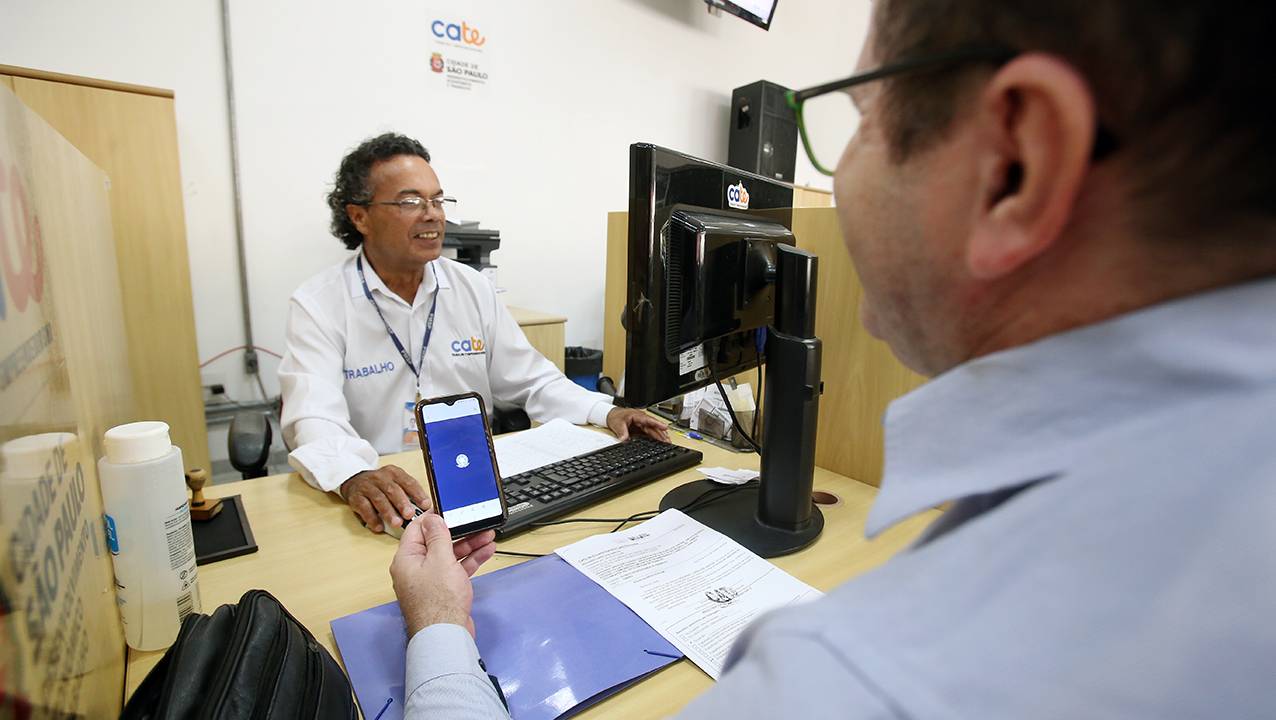 Mutirão de empregos voltado ao setor de Telesserviços, em outubro deste ano, em São Paulo (SP)