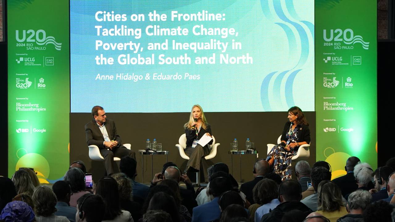 Os prefeitos do Rio, Eduardo Paes, e de Paris, Anne Hidalgo, participam de debate do Urban20 Summit, no Rio de Janeiro, durante a cúpula do G20 (15/11/2024)
