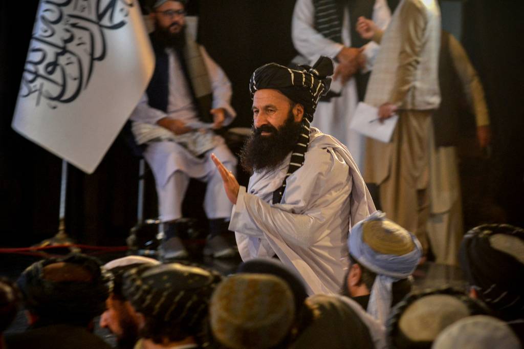 Atentado suicida em Cabul mata ministro dos Refugiados do Talibã