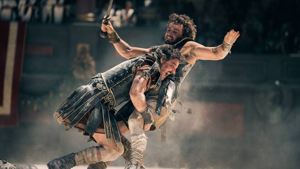 2—MV5BZDJmMjhjYjItOWM5NC00MTdjLTllNjItMmY2NzE2MmYyNjNjXkEyXkFqcGc@._V1_.jpg INSPIRAÇÃO - Cena do filme Gladiador II: eterno fascínio pela antiguidade