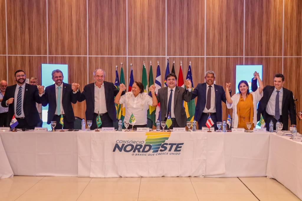 Consórcio do Nordeste busca novas rotas para exportações antes de tarifaço
