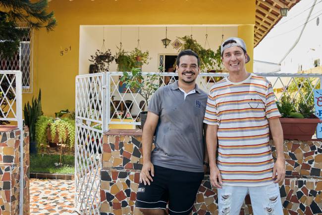 Cezar Maracujá e Rafael Portugal Cezar Maracujá e Rafael Portugal na série 'Cosme e Damião - Quase Santos'