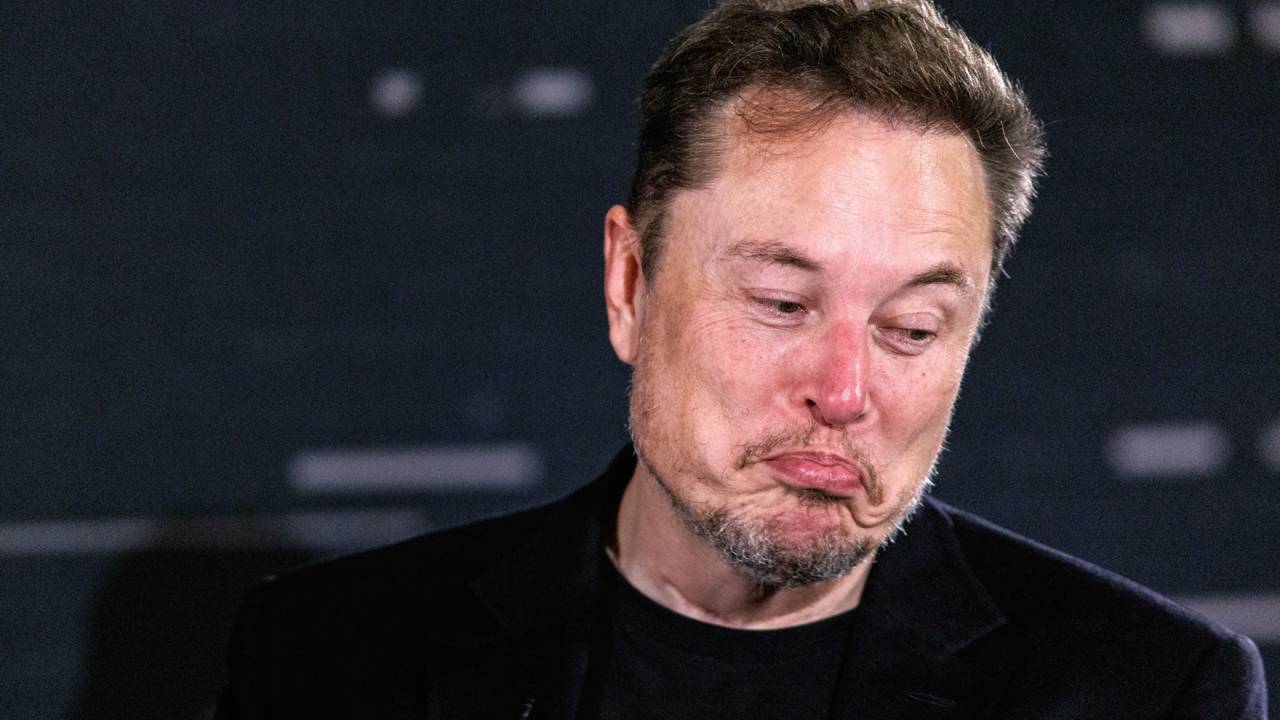 PROVOCADOR - Elon Musk pagou para ver, e perdeu: o ministro do STF Alexandre de Moraes suspendeu o X por 38 dias