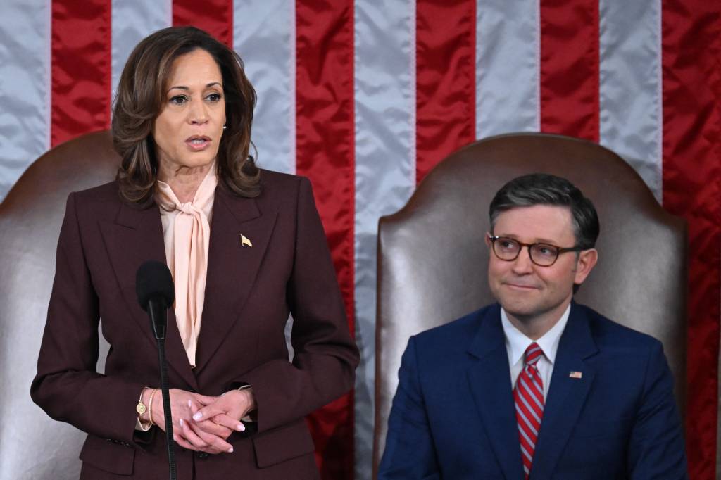 Kamala formaliza vitória de Trump após Congresso certificar resultado eleitoral