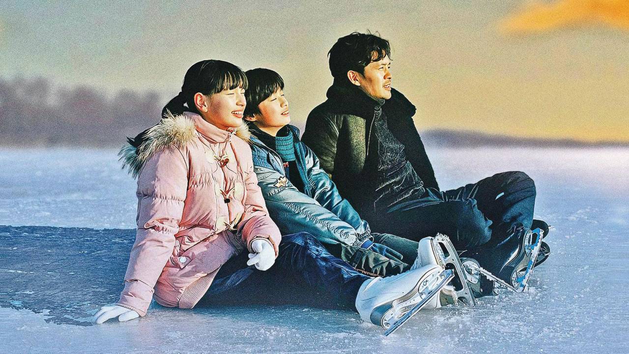 SENSÍVEL - O trio de Sol de Inverno: amizade que nasce do amor pela patinação