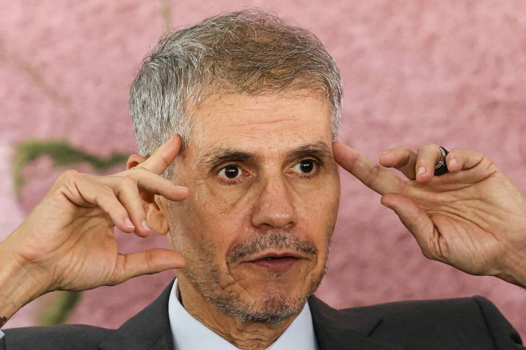 O que diz o chefe da Secom sobre a nova licitação de comunicação digital