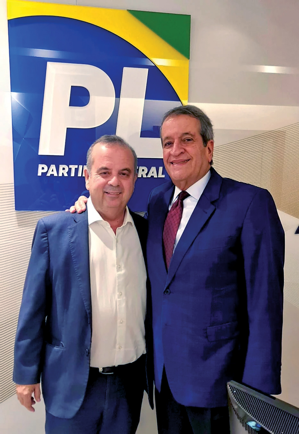 4—PG-5-ROGERIO-E-VALDEMAR-FOTO-ASSESSORIA-PL-(1).png EXPURGOS - Rogério Marinho e Costa Neto: disputa pelo controle da legenda