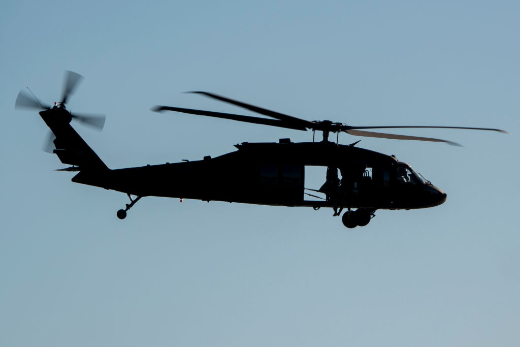 O Sikorsky UH-60 Black Hawk, modelo igual ao helicóptero que colidiu com u jato comercial nos Estados Unidos