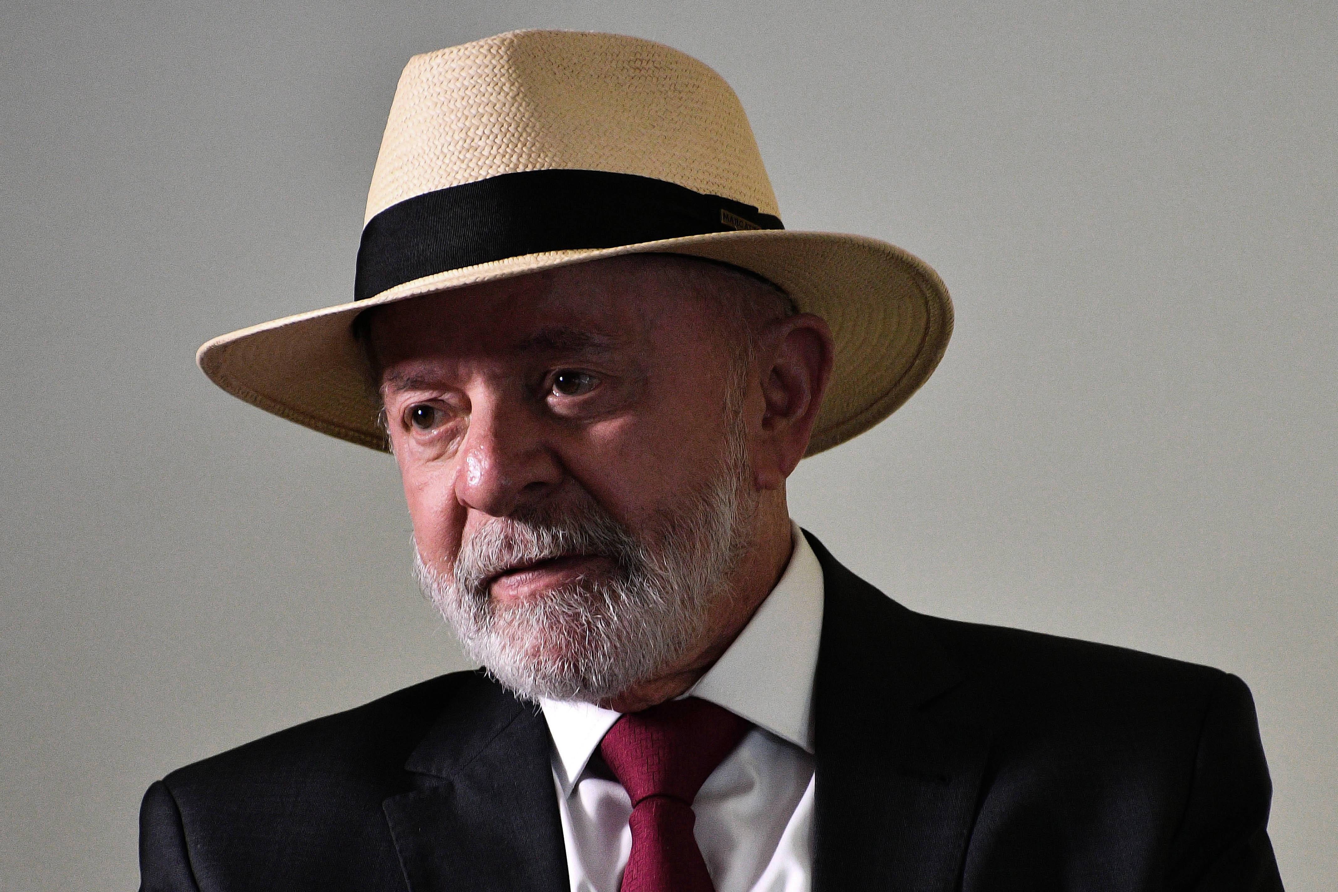 Lula pede bloqueio de carro de empresário para receber indenização