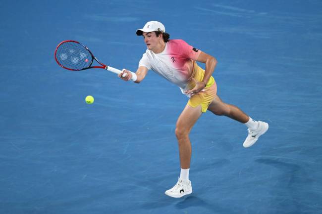2025 Australian Open – Day 3 MELBOURNE, AUSTRALIA - JANUARY 14: Joao Fonseca of Brazil plays a forehand against Andrey Rublev in the Men's Singles First Round match during day three of the 2025 Australian Open at Melbourne Park on January 14, 2025 in Melbourne, Australia. (Photo by Hannah Peters/Getty Images)