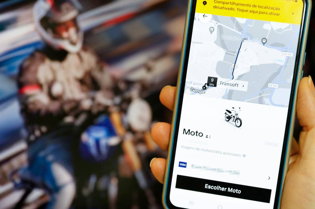 População de São Paulo aprova transporte em moto por app, diz pesquisa