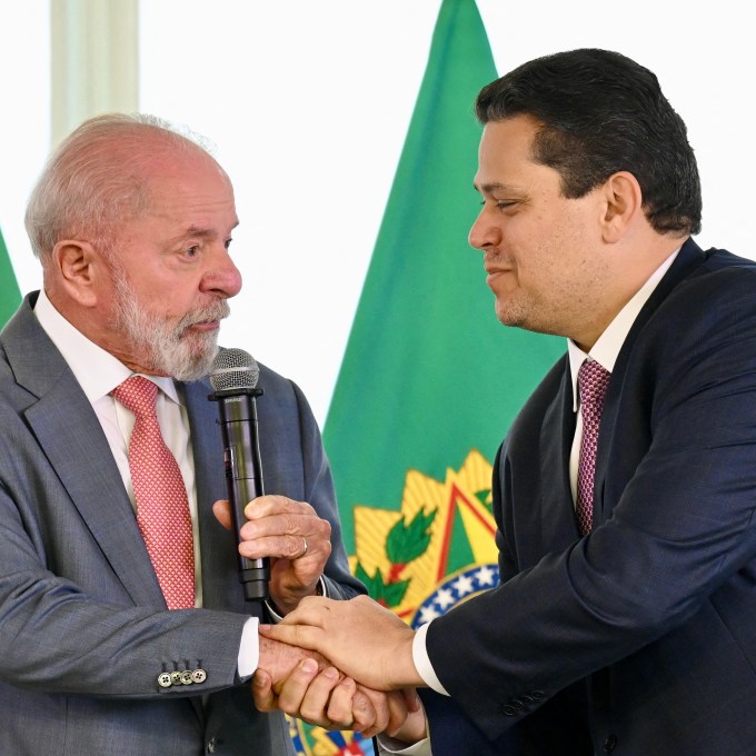 A lua de mel de Davi Alcolumbre com Lula