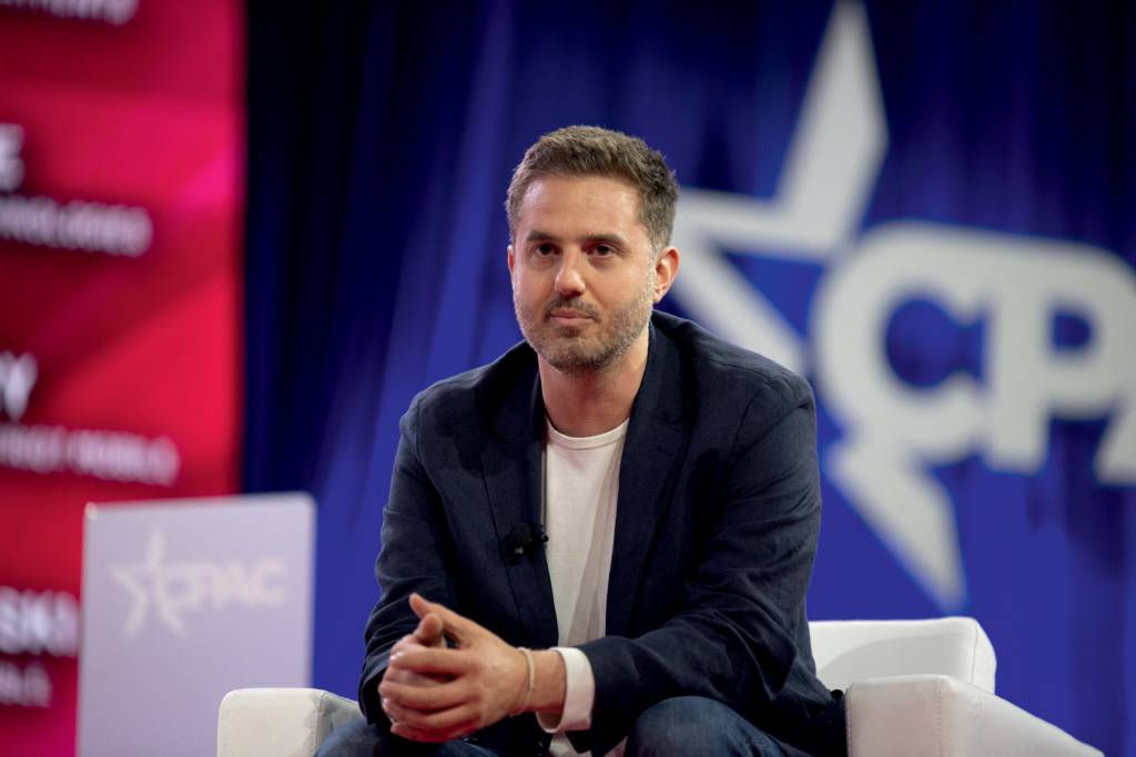 Conservative Founders And CEO’s Discuss "The Patriot Economy" At CPAC NO ATAQUE - Chris Pavlovski: CEO do Rumble desafia Moraes via redes sociais