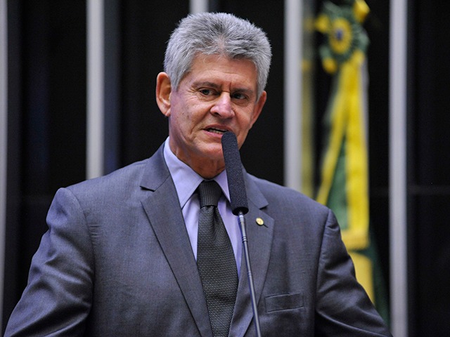 .O deputado Afonso Motta