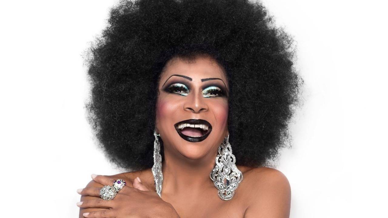 SILVETTY MONTILLA - Drag queen: está na fila de transplante de rim