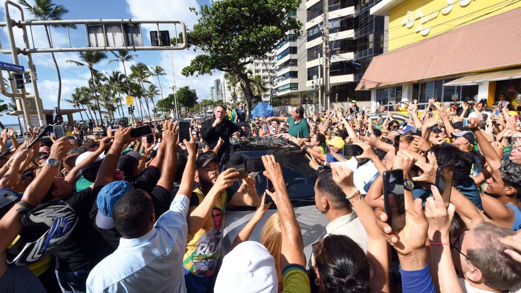 Prestes a virar réu no STF, Bolsonaro põe em prática ‘plano de sobrevivência’