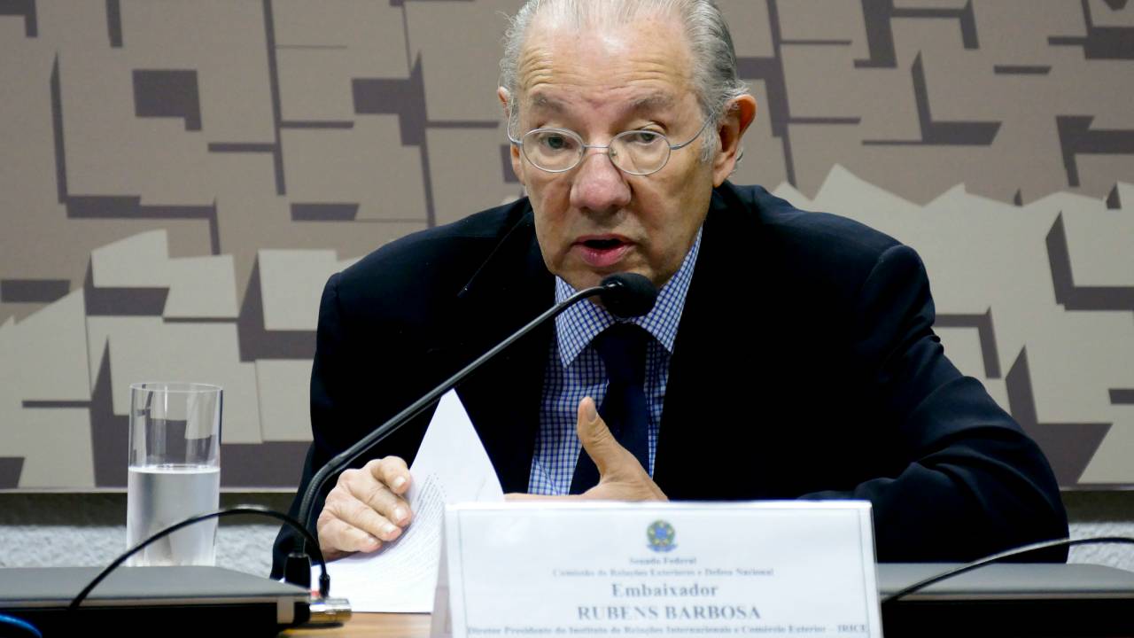 O embaixador Rubens Barbosa, diretor presidente do Instituto de Relações Internacionais e Comércio Exterior (Irice)