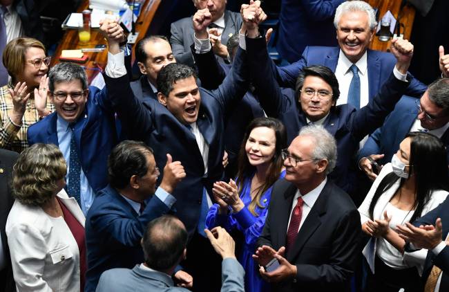Eleição – Presidente do Senado Federal .