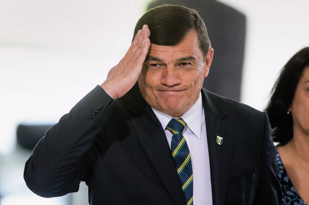 A blindagem ao general onipresente nas tratativas para manter Bolsonaro no poder