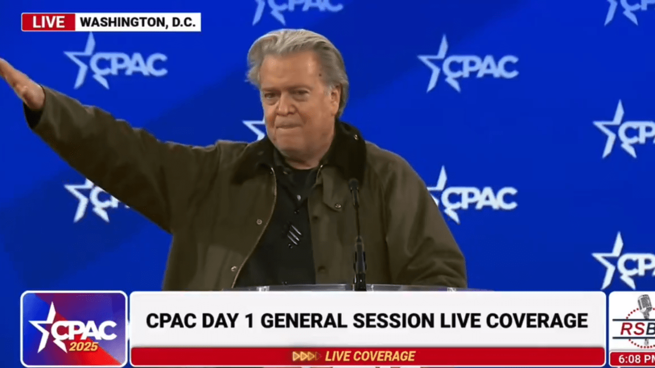 Steve Bannon em discurso na Conferência de Ação Política Conservadora (CPAC), nos EUA. 21/02/2025 -