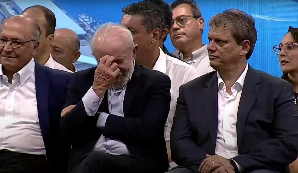 Tarcísio responde a Lula sobre zerar ICMS de alimentos: ‘Ajustamos contas para baixar impostos’