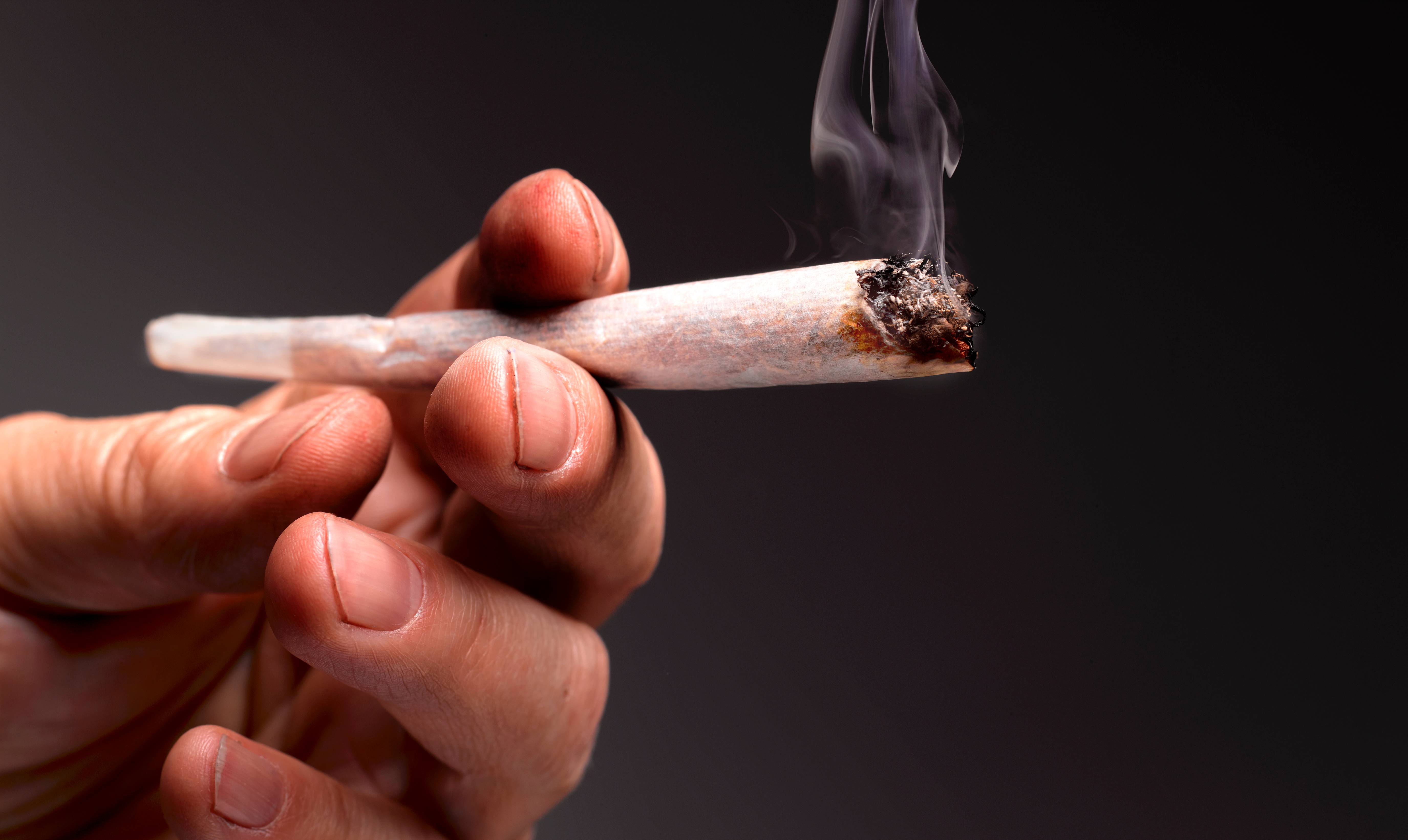 Fumou maconha e passou muito mal? Pode ser algo mais sério do que imagina