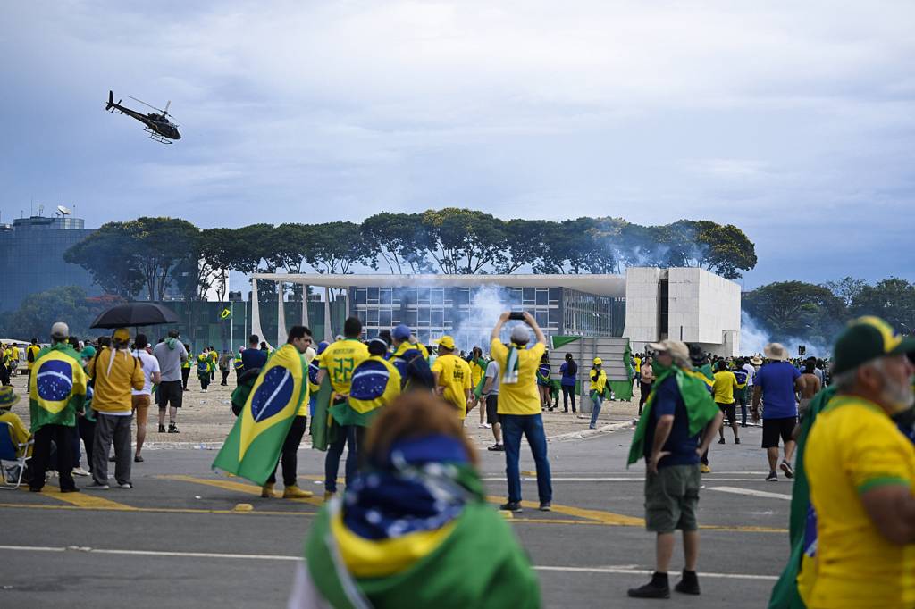 GettyImages-1246098776.jpg GOLPISMO - 8 de janeiro: ideia é convencer opinião pública a chancelar perdão