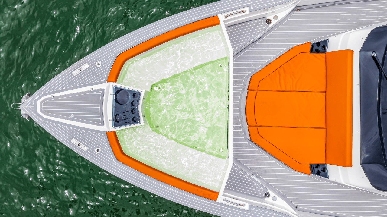 empresa brasileira Okean Yachts lança embarcação com piscina de água do mar
