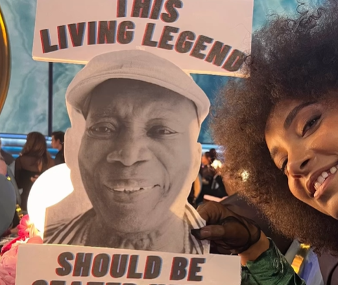 Esperanza Spalding leva foto de Milton Nascimento após ele ser barrado na área VIP do Grammy 2025